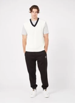 Puma FD CLSC S LGO SW PT FL - Black Relaxed-fit Embroidered Cotton-blend Joggers -Deals Mode Modee Store 3790301